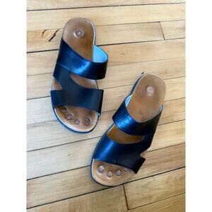 Juil Yuba black leather grounding cooper sandals 